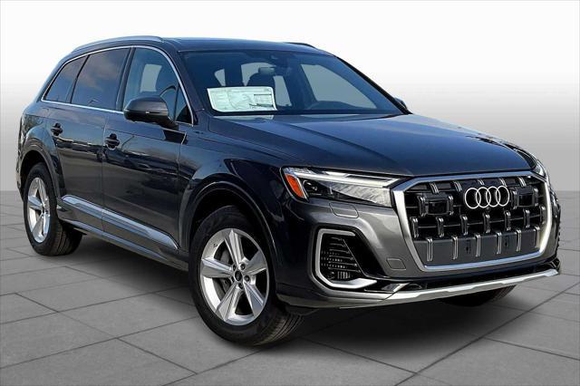 new 2025 Audi Q7 car, priced at $69,900