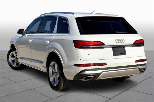 new 2025 Audi Q7 car, priced at $69,305