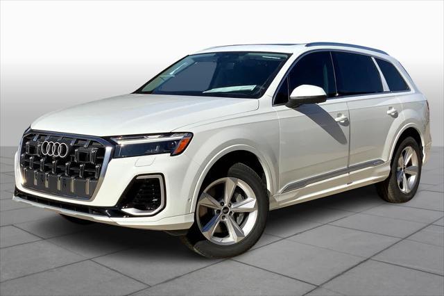 new 2025 Audi Q7 car, priced at $69,305