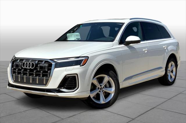 new 2025 Audi Q7 car, priced at $69,305