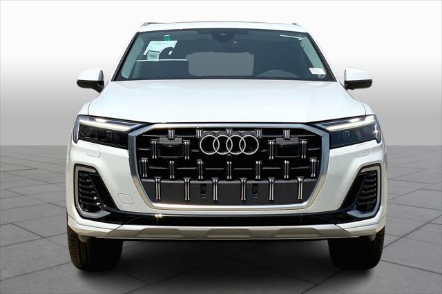 new 2025 Audi Q7 car, priced at $68,100