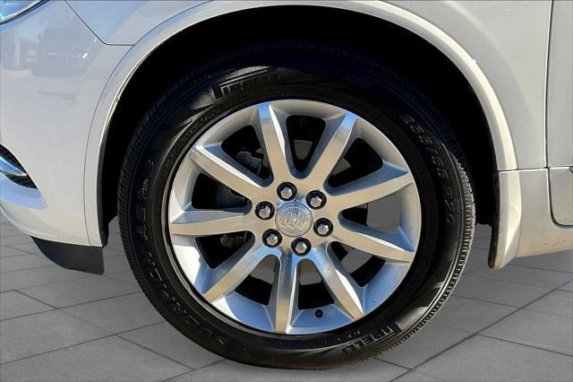 used 2014 Buick Enclave car, priced at $14,500