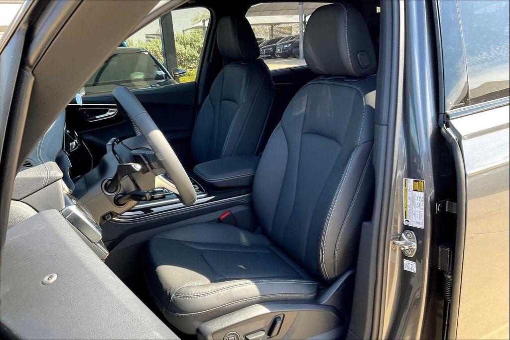 new 2026 Audi Q7 car, priced at $71,740