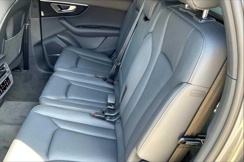 new 2026 Audi Q7 car, priced at $71,740