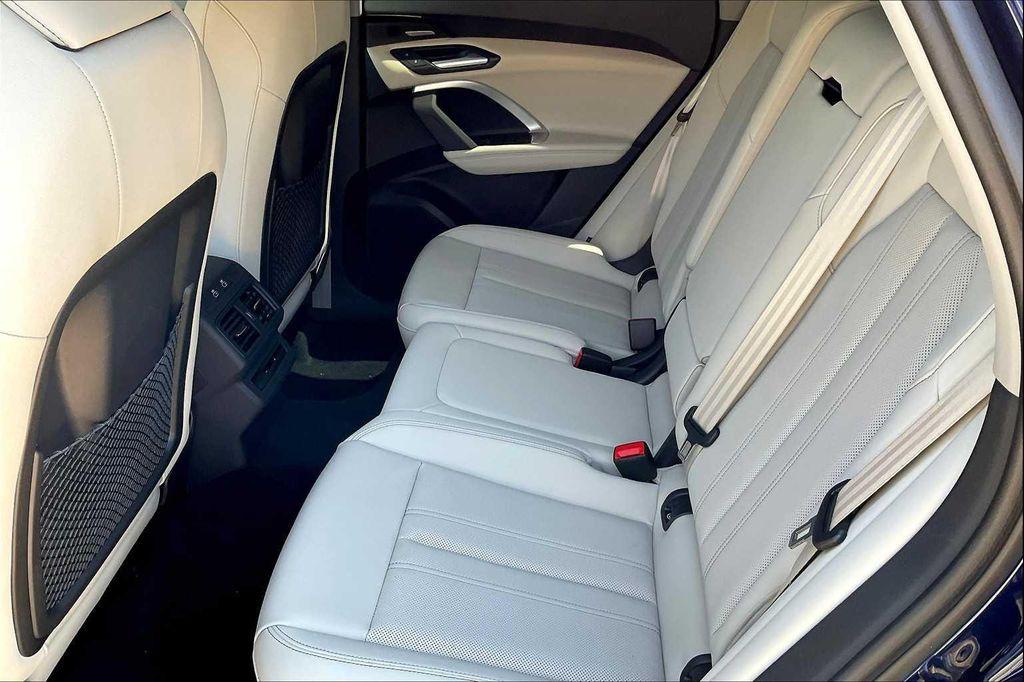 new 2025 Audi Q5 car, priced at $61,950
