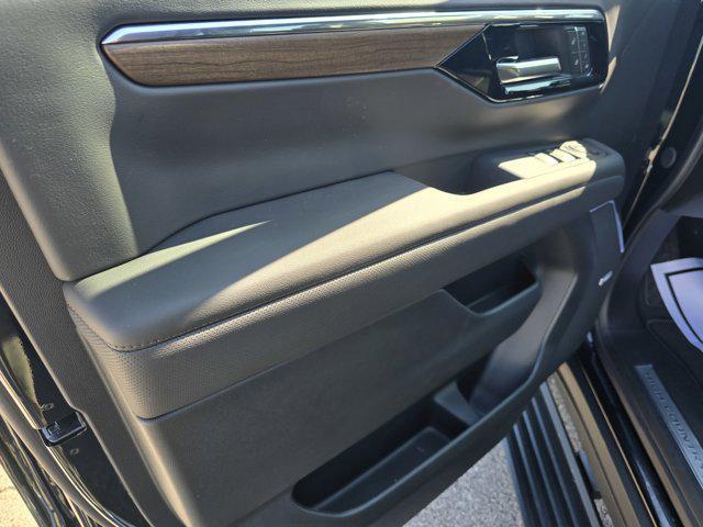 new 2025 Chevrolet Suburban car, priced at $91,230