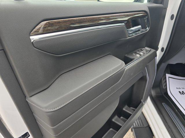 new 2025 GMC Sierra 1500 car, priced at $58,470