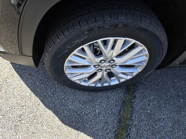 new 2025 GMC Acadia car, priced at $50,275