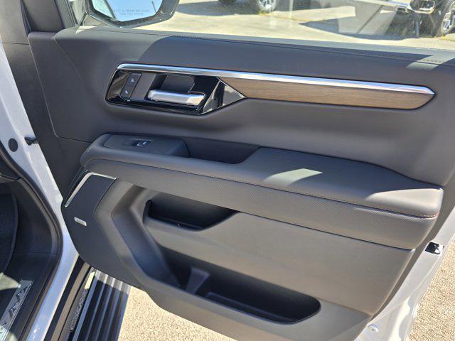 new 2025 Chevrolet Tahoe car, priced at $89,720