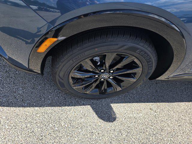 new 2025 Buick Envista car, priced at $27,565