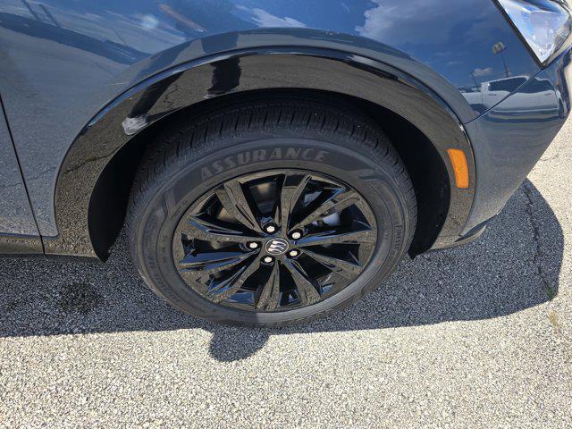 new 2025 Buick Envista car, priced at $27,565