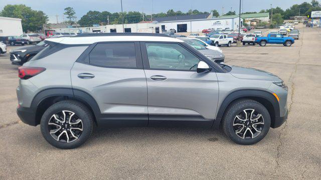 new 2025 Chevrolet TrailBlazer car, priced at $30,585