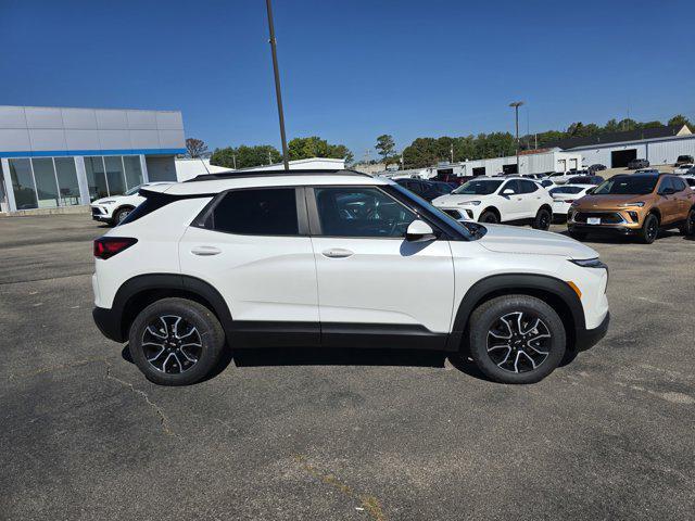 new 2025 Chevrolet TrailBlazer car, priced at $31,230