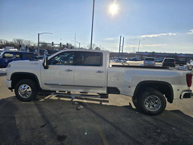 new 2025 Chevrolet Silverado 3500 car, priced at $89,125