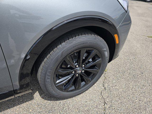 new 2025 Buick Envista car, priced at $27,785