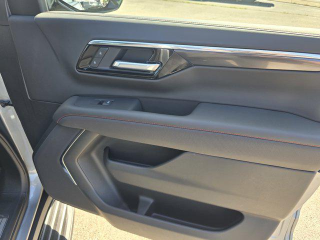 new 2025 Chevrolet Suburban car, priced at $77,285