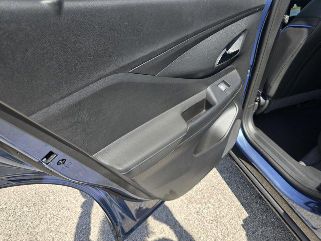 new 2025 Buick Envista car, priced at $27,785