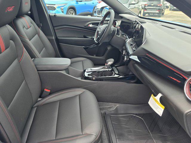 new 2025 Chevrolet Trax car, priced at $26,555
