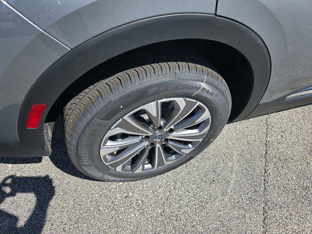new 2025 Buick Envision car, priced at $38,390