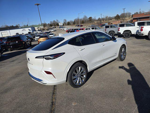 new 2025 Buick Envista car, priced at $31,885