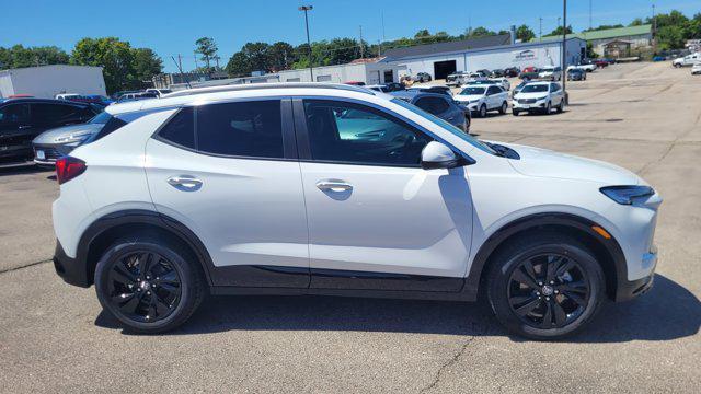 new 2024 Buick Encore GX car, priced at $28,320