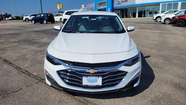 new 2025 Chevrolet Malibu car, priced at $29,295