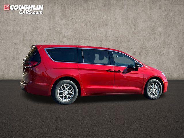 new 2026 Chrysler Pacifica car, priced at $46,135