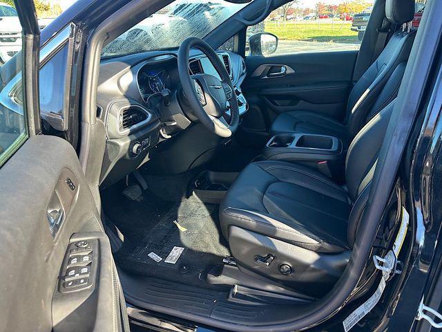 new 2026 Chrysler Pacifica car, priced at $50,255