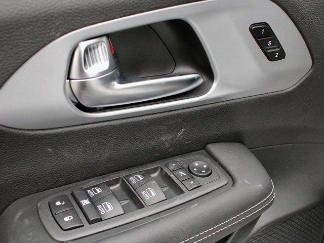 new 2025 Chrysler Pacifica car, priced at $49,531