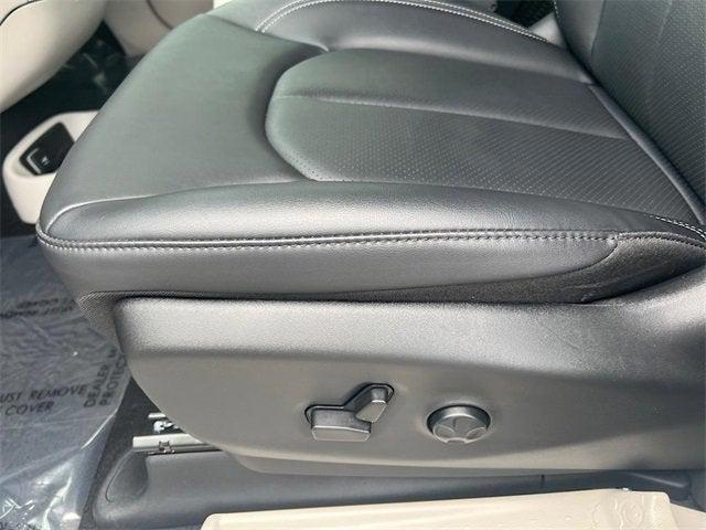 used 2024 Chrysler Pacifica car, priced at $38,500