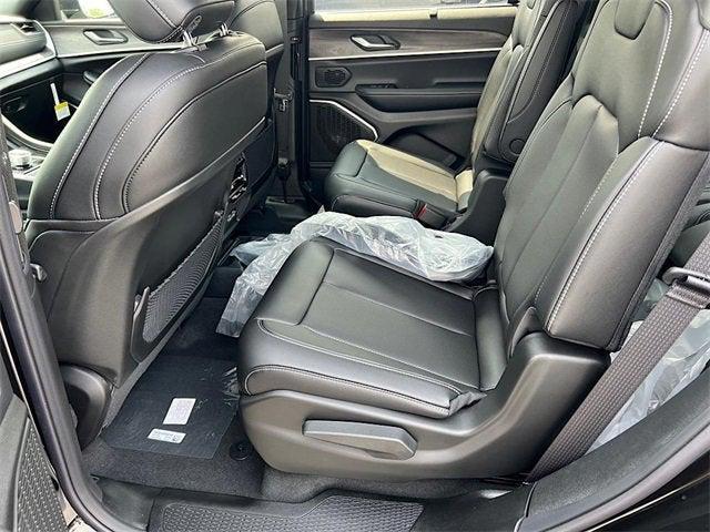 new 2025 Jeep Grand Cherokee L car, priced at $51,213
