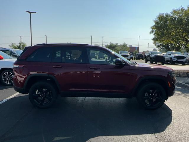 new 2023 Jeep Grand Cherokee car, priced at $50,525