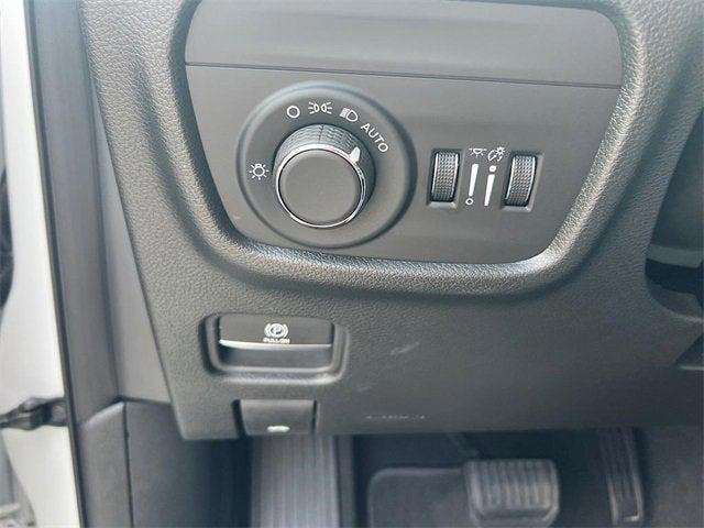 used 2025 Jeep Grand Cherokee L car, priced at $40,000