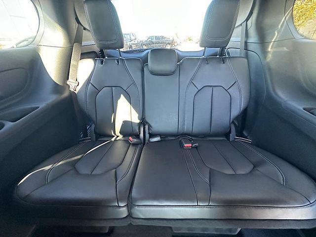 new 2026 Chrysler Pacifica car