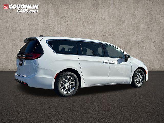 new 2026 Chrysler Pacifica car