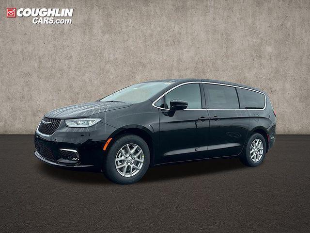 new 2026 Chrysler Pacifica car, priced at $45,640