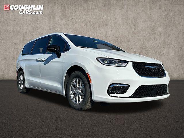 new 2026 Chrysler Pacifica car