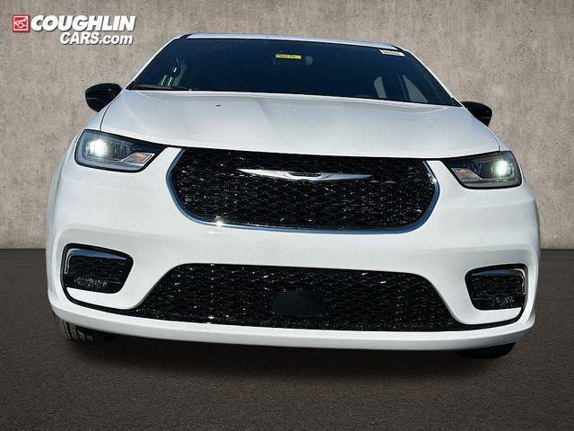 new 2026 Chrysler Pacifica car