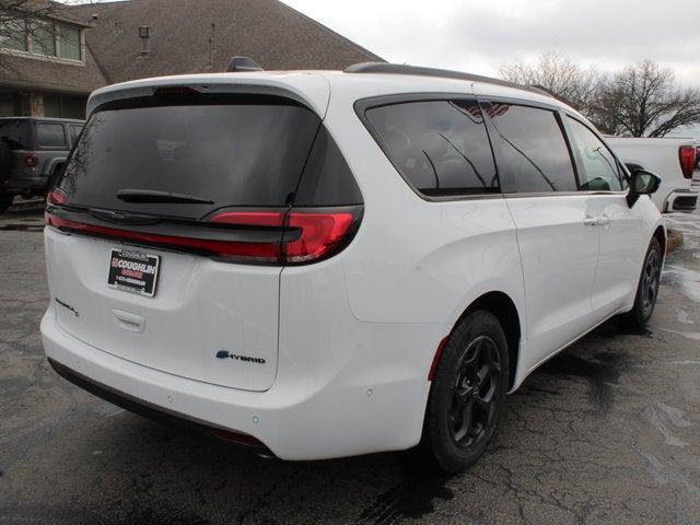 new 2025 Chrysler Pacifica Hybrid car, priced at $55,346