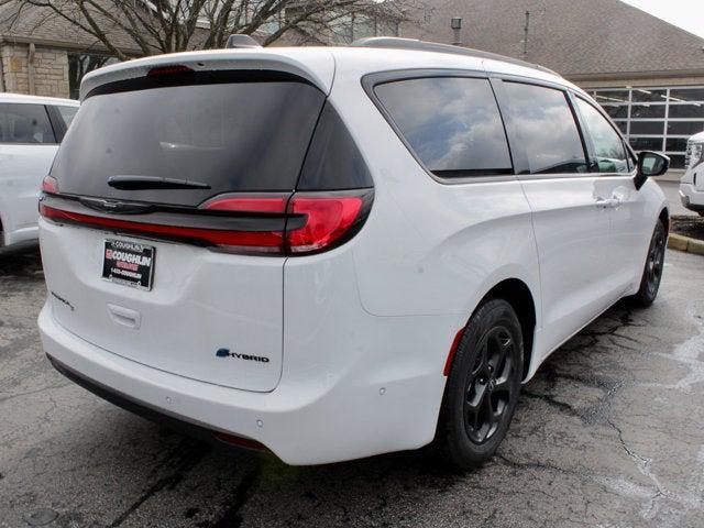 new 2025 Chrysler Pacifica Hybrid car, priced at $51,844