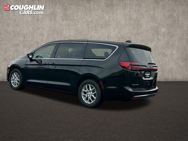 new 2026 Chrysler Pacifica car, priced at $45,640