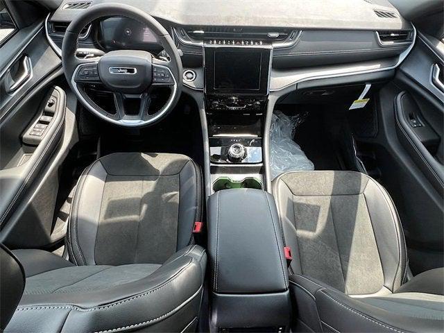 new 2025 Jeep Grand Cherokee L car, priced at $44,000