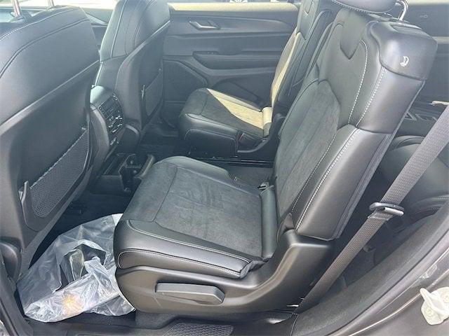 new 2025 Jeep Grand Cherokee L car, priced at $44,000