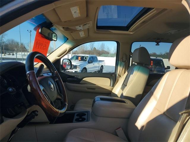 used 2007 Chevrolet Suburban car, priced at $5,899