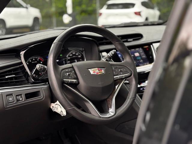 used 2023 Cadillac XT6 car, priced at $35,997