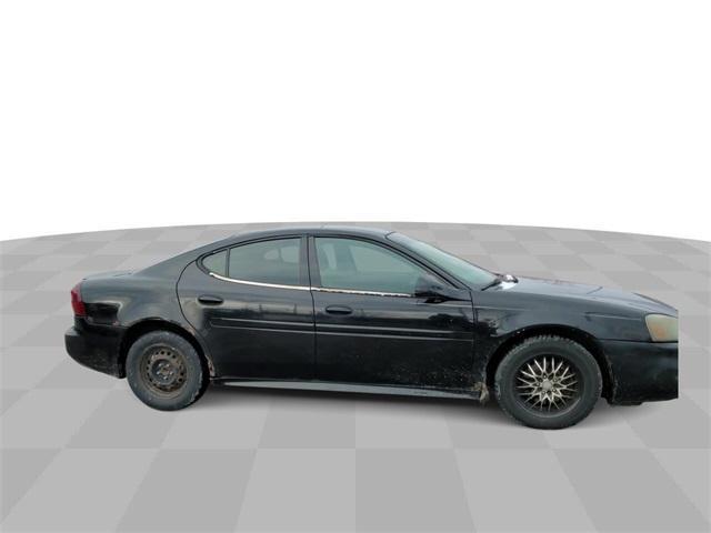 used 2004 Pontiac Grand Prix car, priced at $1,500