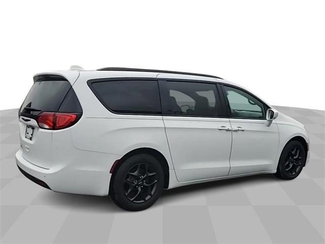 used 2018 Chrysler Pacifica car, priced at $18,999