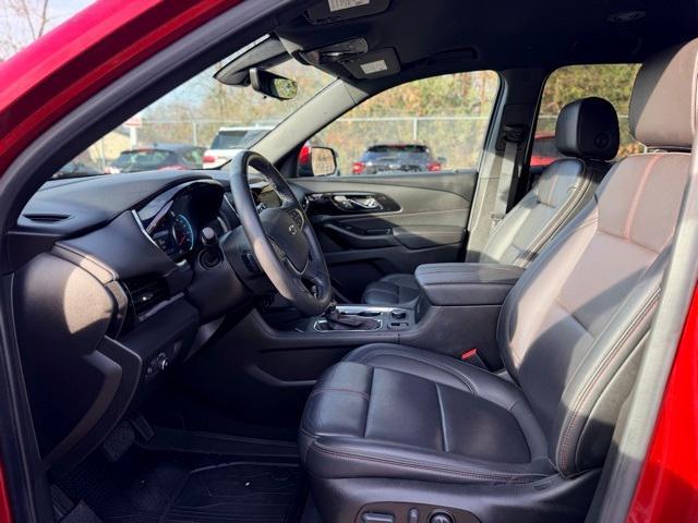 used 2023 Chevrolet Traverse car, priced at $35,997