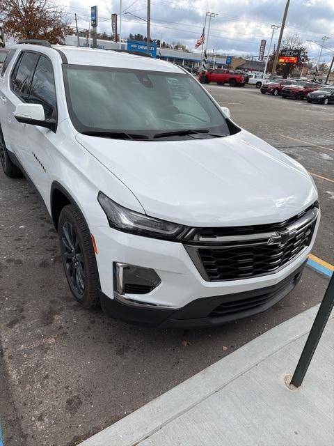 used 2023 Chevrolet Traverse car, priced at $41,997