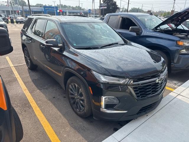 used 2023 Chevrolet Traverse car, priced at $39,997